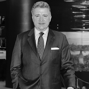 BODRUM’DA BAŞARILI BİR GENEL MÜDÜR GUENTER H. GEBHARD 