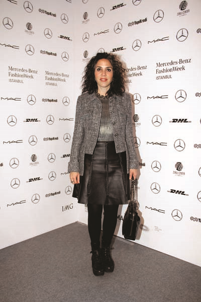  MBFW İSTANBUL 2016 MEHTAP ELAİDİ DEFİLESİ 