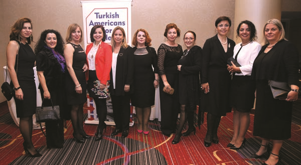 NEW YORK’TAKİ “EN ETKİN 30 TÜRK KADINI” ÖDÜLLERİ SAHİPLERİNİ BULDU