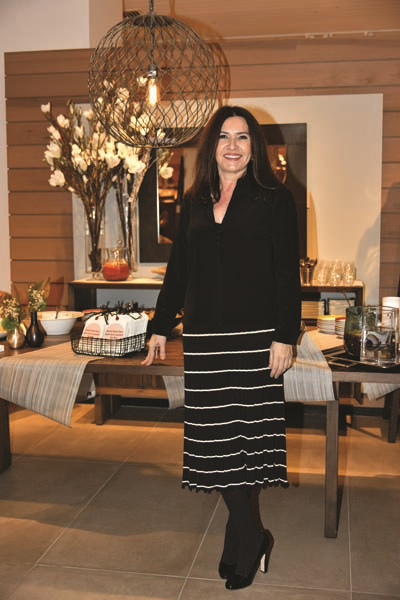 CEMİYETİN ÜNLÜ İSİMLERİNE ŞEFİN ELİNDEN LEZZET ŞÖLENİ