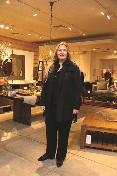 CEMİYETİN ÜNLÜ İSİMLERİNE ŞEFİN ELİNDEN LEZZET ŞÖLENİ