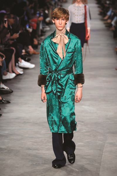 İLKBAHAR-YAZ SEZONUNDA  ÖNE ÇIKAN TRENDLER