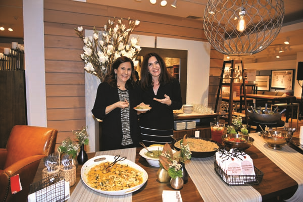 CEMİYETİN ÜNLÜ İSİMLERİNE ŞEFİN ELİNDEN LEZZET ŞÖLENİ