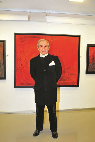 BEYAZ MÜZAYEDE BAŞYAPITLARI TANITTI