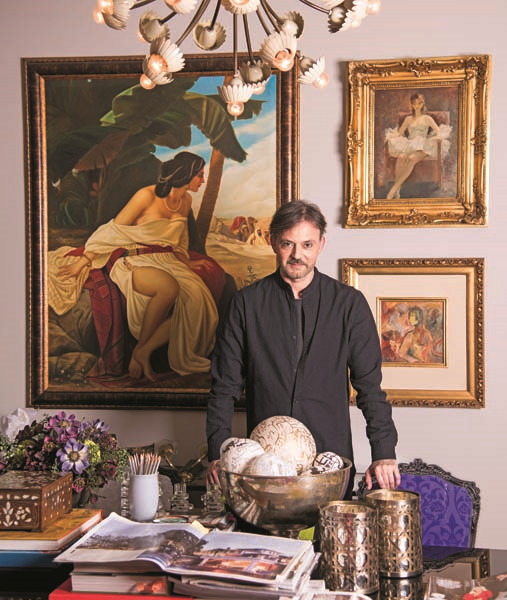 BANA DEDİ Kİ:  “HER EV  FARKLI  BİR HİKAYEDİR...”