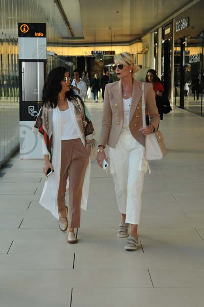 BAHAR ALIŞVERİŞİNDE ÇANTA UYUMU