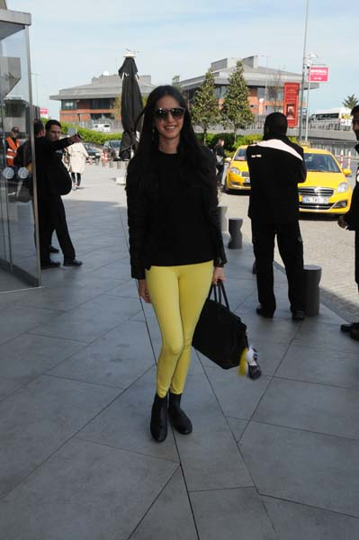 BAHAR ALIŞVERİŞİNDE ÇANTA UYUMU