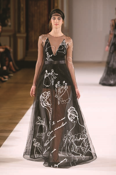 YULIA YANINA ROMANTİK TASARIMLARA İMZA ATIYOR