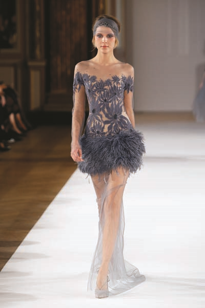 YULIA YANINA ROMANTİK TASARIMLARA İMZA ATIYOR