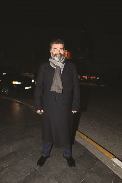 GENÇ SANATÇILARA DESTEK İÇİN “EKTİK, BİÇİYORUZ” GECESİ 