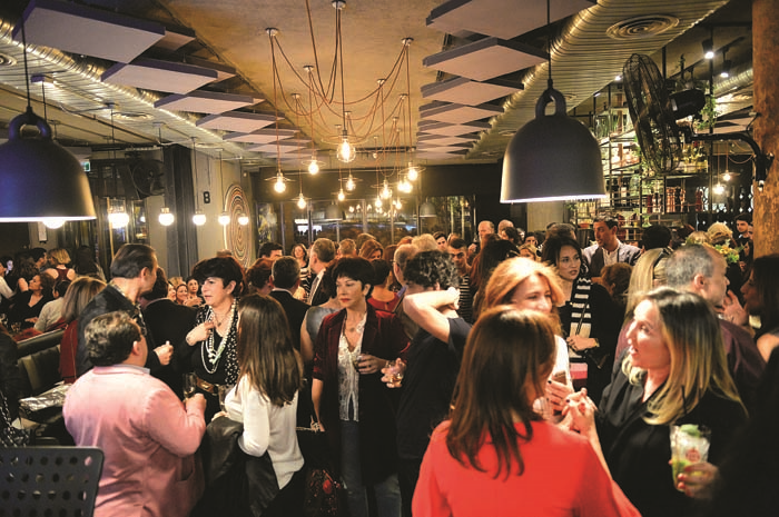 GENÇ SANATÇILARA DESTEK İÇİN “EKTİK, BİÇİYORUZ” GECESİ 