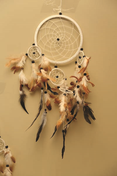  ETNİK DOKUNUŞLU TAKI KOLEKSİYONUNU TANITTI