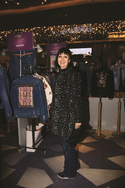 KANSERSİZ YAŞAM DERNEĞİ’NDEN “ALIŞVERİŞ YAŞATIR” ŞENLİĞİ  