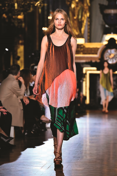 YENİ SEZONDA ÖNE ÇIKAN AYAKKABILAR