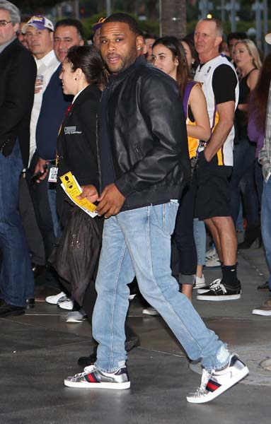 KOBE BRYANTIN VEDA MAÇINA ÜNLÜ AKINI