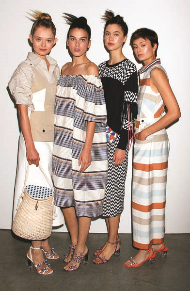 YENİ SEZONDA ÖNE ÇIKAN AYAKKABILAR