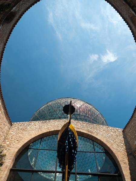 BARCELONA’DAN FİGUERES’E; SALVADOR DALİ MÜZESİ