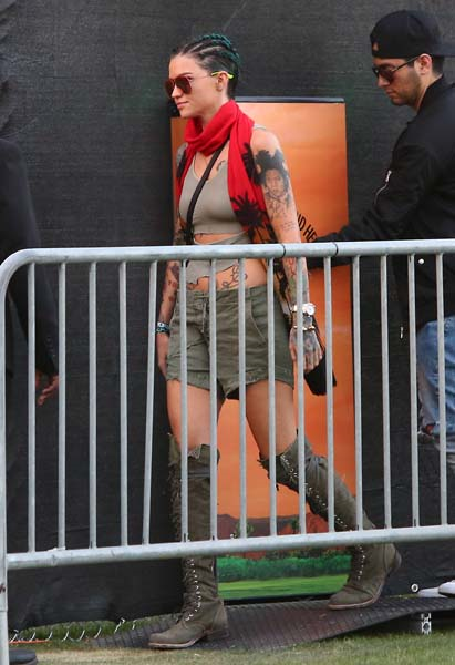 COACHELLA MÜZİK FESTİVALİ ÜNLÜLERİN TARZI