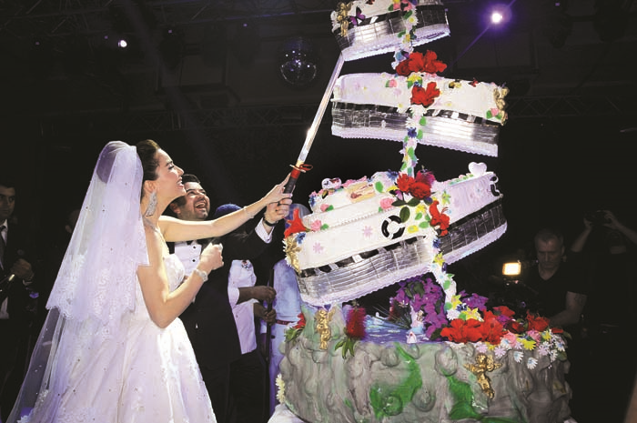 TUGANA SAVGI & DORUK KAYA KIBRISTA MUHTEŞEM DÜĞÜN