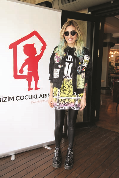 “YILDIZ PORSELENLERİ” KİTABINDAN “BİZİM ÇOCUKLAR”A DESTEK