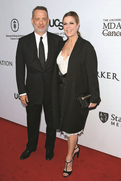 ÜNLÜLER DAVETTE BULUŞTU