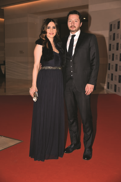 PARILTI GÖRMEYEN ÇOCUKLAR İÇİN ÜNLÜ İSİMLERDEN GÖNÜLLÜLER KOROSU