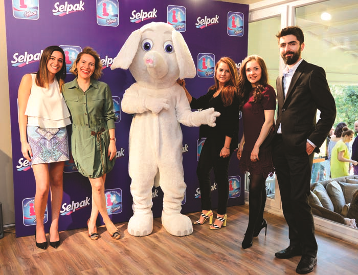 ÇOCUKLAR, EĞİTİM ATÖLYELERİNDE EĞLENDİLER