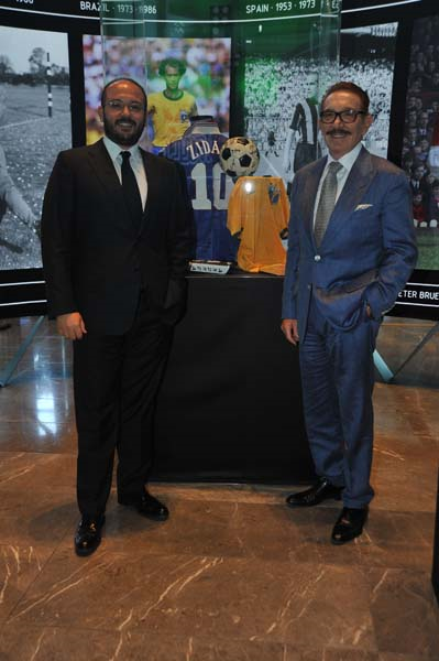 ÜNLÜ İSİMLER FUTBOL ETKİNLİĞİNDE BULUŞTU