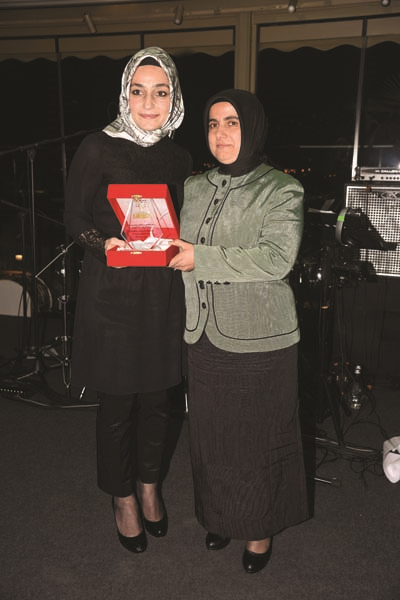 KİMSEDDEN YARDIM DAVETİ