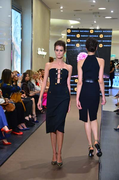 TEKNOLOJİYLE MODAYI BULUŞTURAN DAVET