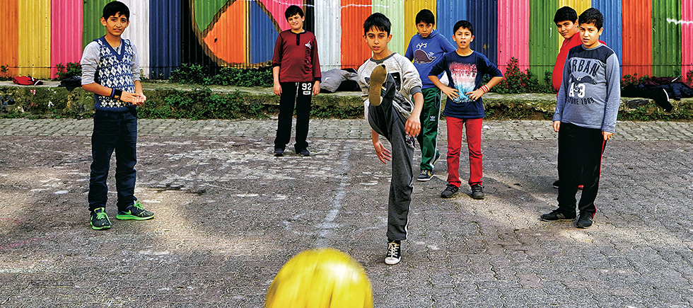 İSTANBUL SOKAKLARINDAKİ ÇOCUK OYUNLARI NANCY BİENALİ’NDE