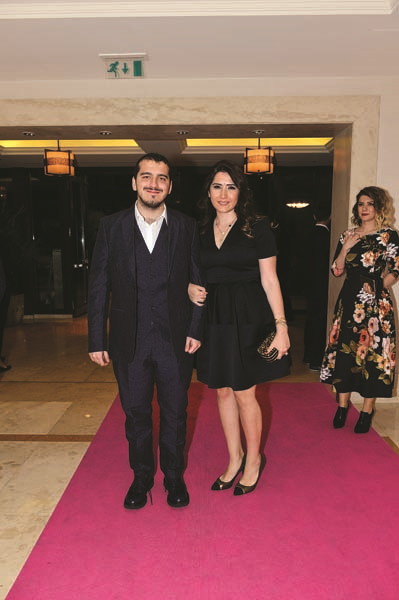 TENİS ŞÖLENİ AJDA PEKKAN VE ENBE ORKESTRASI İLE BAŞLADI