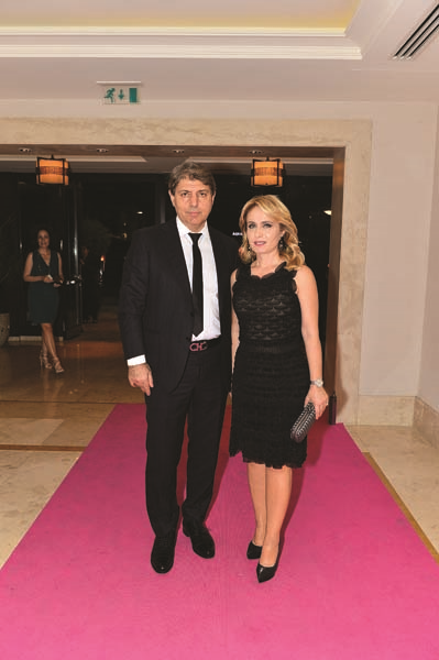 TENİS ŞÖLENİ AJDA PEKKAN VE ENBE ORKESTRASI İLE BAŞLADI