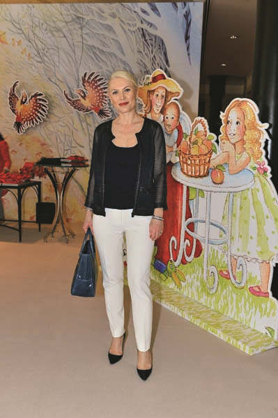 KETTY HAKKO’NUN KİTAPLARI ÇABA DERNEĞİ VE VAKKO İŞBİRLİĞİYLE  EĞİTİME DESTEK OLDU