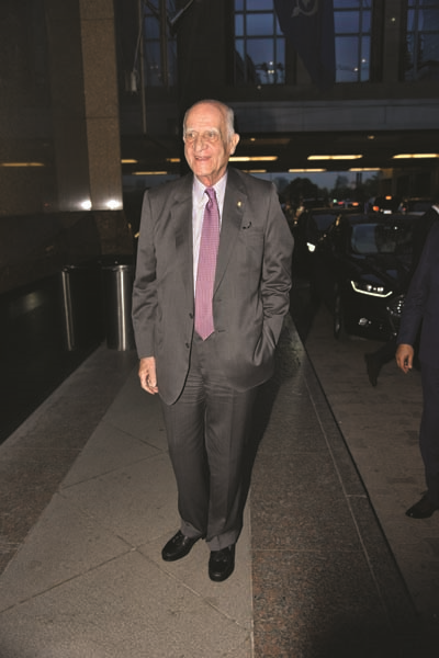 15. VEHBİ KOÇ ÖDÜLÜ’NÜN SAHİBİ  PROF. DR. KAMİL UĞURBİL 