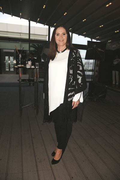 KİMSEDDEN YARDIM DAVETİ