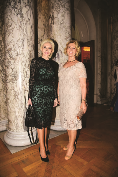 FRANSIZ SARAYI’NDA ÇOCUK EĞİTİM DERNEĞİ YARARINA 6 YAZ DEFİLESİ