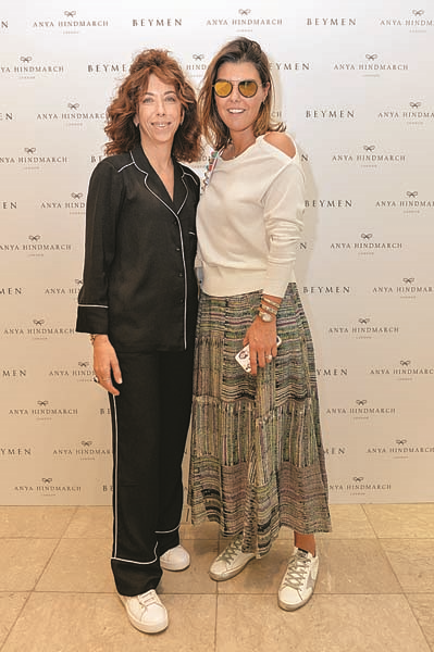 ANYA’NIN İKONİK ÇANTALARI İLGİYLE KARŞILANDI