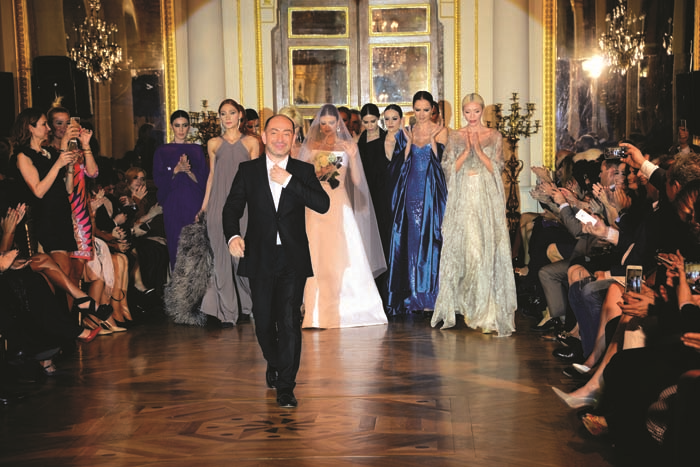 FRANSIZ SARAYI’NDA ÇOCUK EĞİTİM DERNEĞİ YARARINA 6 YAZ DEFİLESİ