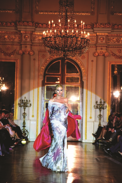 FRANSIZ SARAYI’NDA ÇOCUK EĞİTİM DERNEĞİ YARARINA 6 YAZ DEFİLESİ