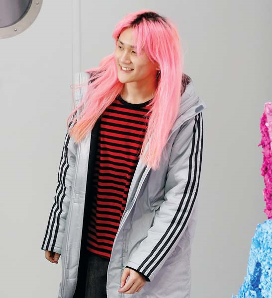 LONDRA’NIN PARLAYAN TASARIMCISI RYAN LO ÇİN’DEN VE POP KÜLTÜRDEN İLHAM ALIYOR