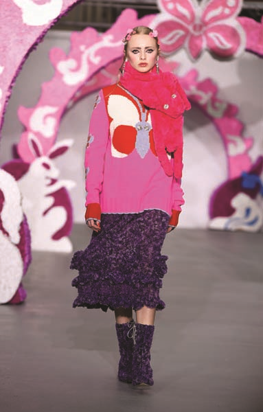 LONDRA’NIN PARLAYAN TASARIMCISI RYAN LO ÇİN’DEN VE POP KÜLTÜRDEN İLHAM ALIYOR