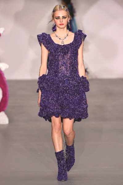 LONDRA’NIN PARLAYAN TASARIMCISI RYAN LO ÇİN’DEN VE POP KÜLTÜRDEN İLHAM ALIYOR