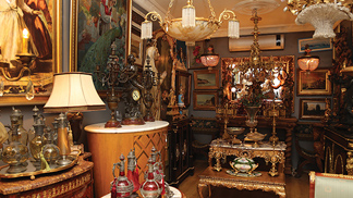 ANTİKA TUTKUSUNDA BİR YAŞAM OSMAN GÜRSOY ANTİKA VE SANAT EVİ