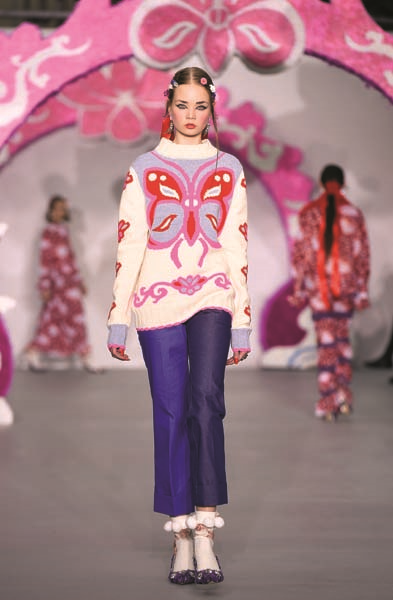 LONDRA’NIN PARLAYAN TASARIMCISI RYAN LO ÇİN’DEN VE POP KÜLTÜRDEN İLHAM ALIYOR