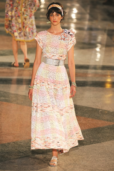 KARL LAGERFELD CHANEL’İN 2017 CRUISE KOLEKSİYONU’NU KÜBA’DA TANITTI