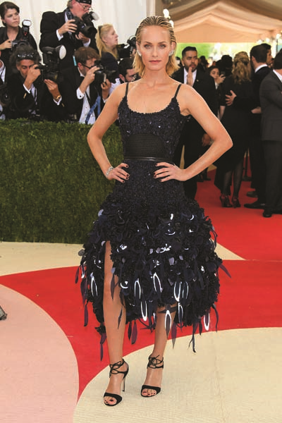 METROPOLİTAN MÜZESİ’NDE YILDIZLAR GEÇİDİ