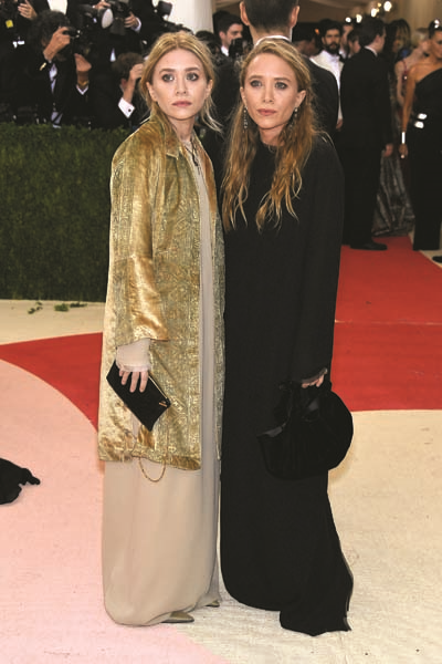 METROPOLİTAN MÜZESİ’NDE YILDIZLAR GEÇİDİ