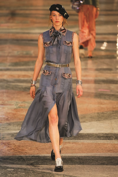 KARL LAGERFELD CHANEL’İN 2017 CRUISE KOLEKSİYONU’NU KÜBA’DA TANITTI