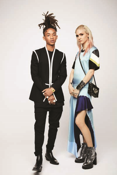 ÜNLÜLER EFSANE FOTOĞRAFÇIYA POZ VERDİ